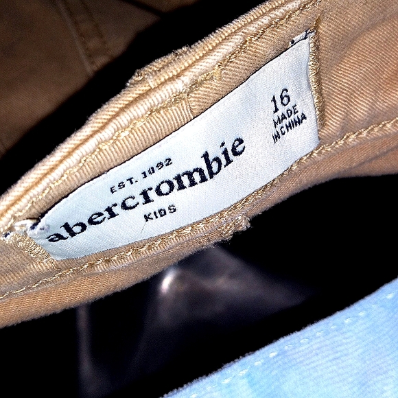 NICE Almost New--Abercrombie Khaki Jeggings, Girls 16, Can be $10. w/$4.99shppg - Picture 5 of 6
